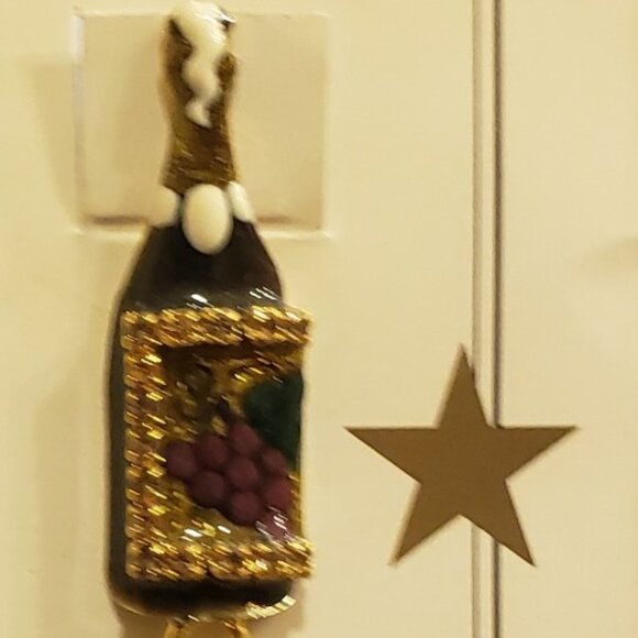 Lunch at The Ritz - Merlot Earrings - NEW - Picture 7 of 16